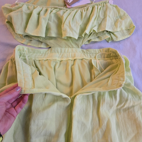 DO+BE Debbie Cut Out Halter Dress Lime Green Mini - Picture 12 of 16